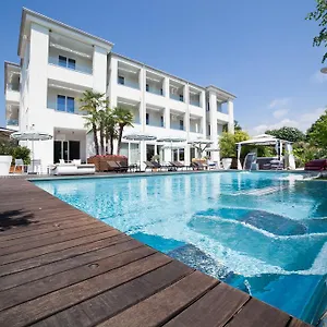 Tobago Hotel